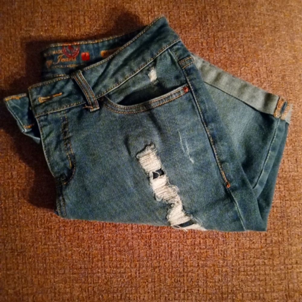 Faded Glory Jean Capris